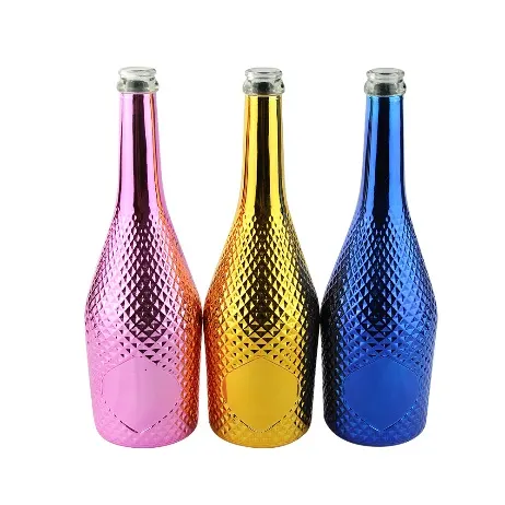 Glass containers with vented lids and no metallic decoration suitable for microwave reheating