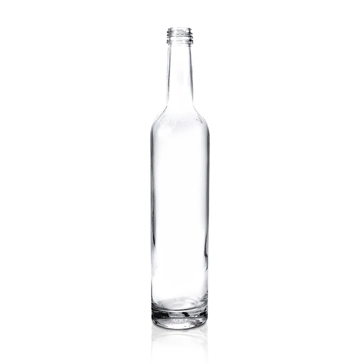 Round 550 ml glass bottle with Boston-style shoulder