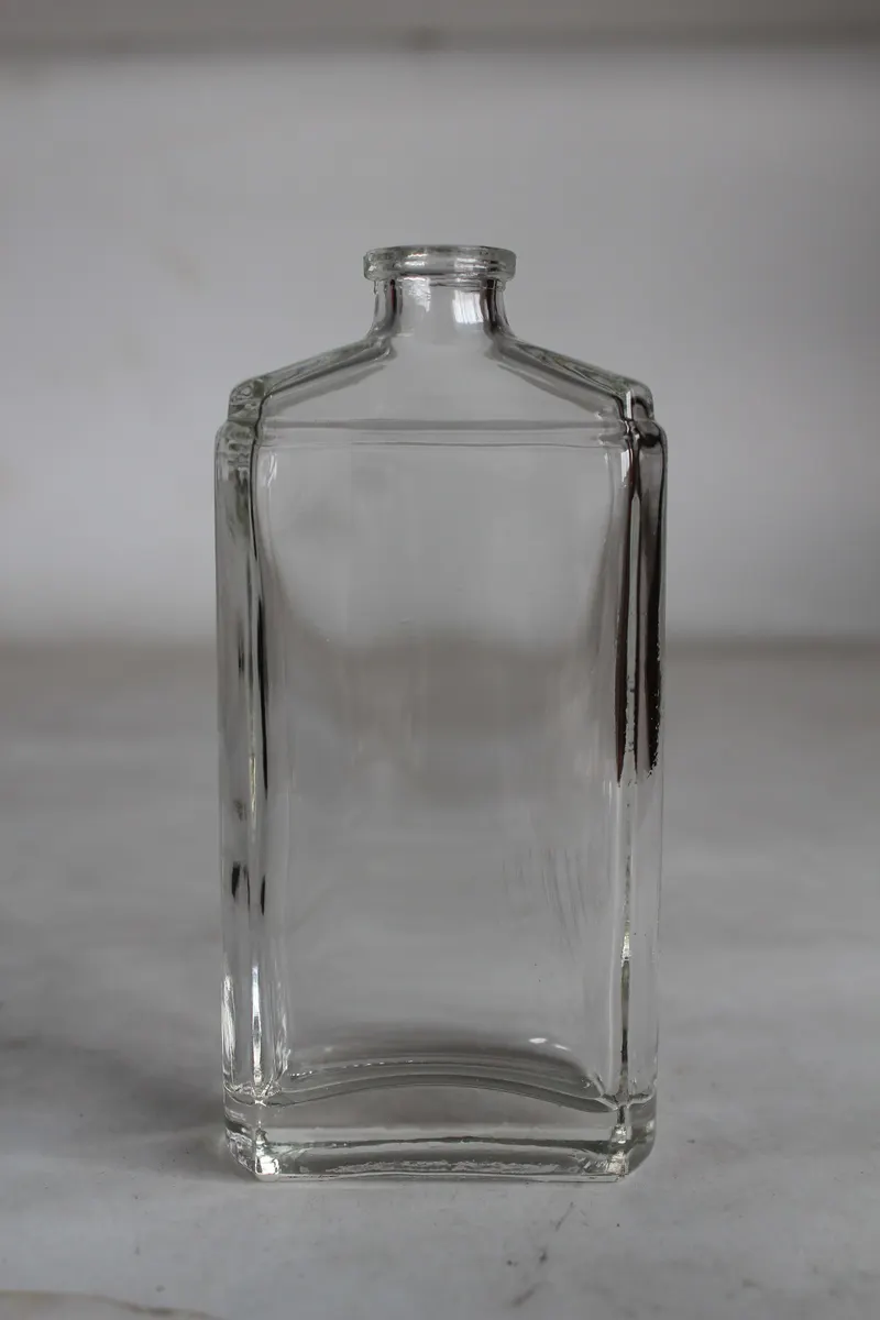 glass bottle EPR compliance with matched closures ready for filling lines
